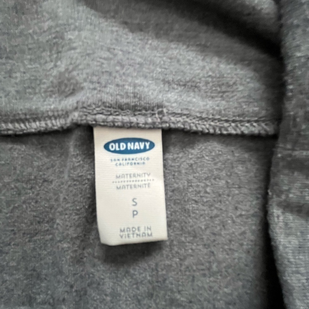 Old Navy Gray Women's Maternity Skirt. Size Small/Petite - Picture 2 of 3